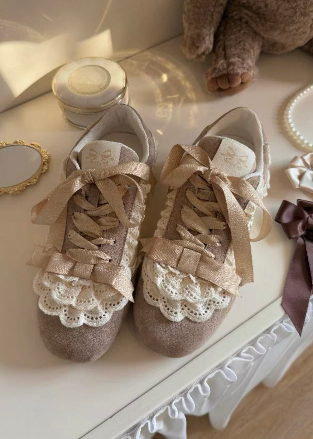 Dollette Sneakers