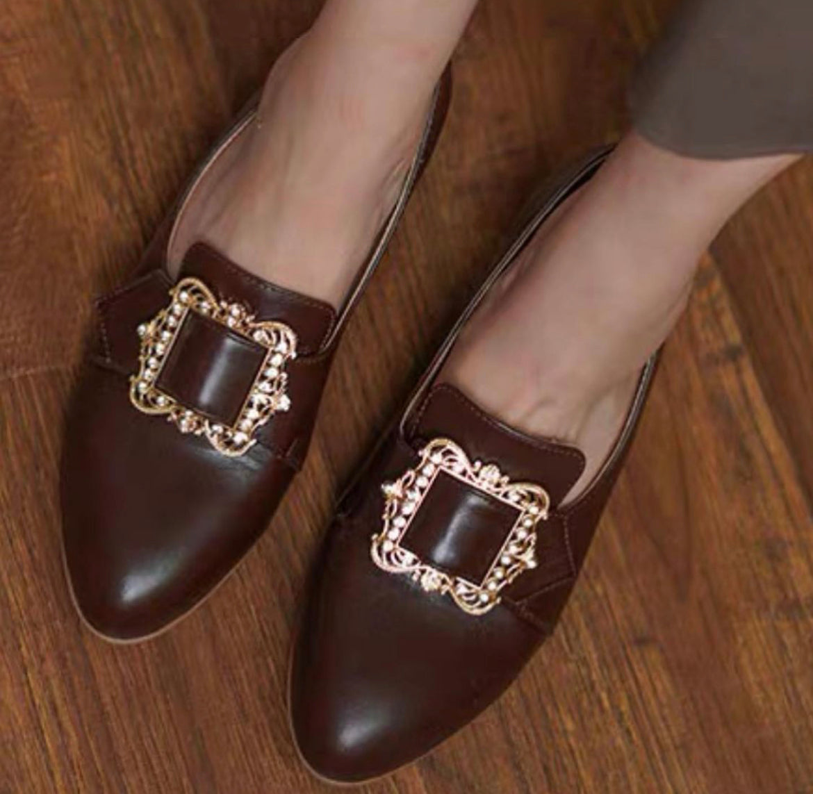 Colonial buckle shoes