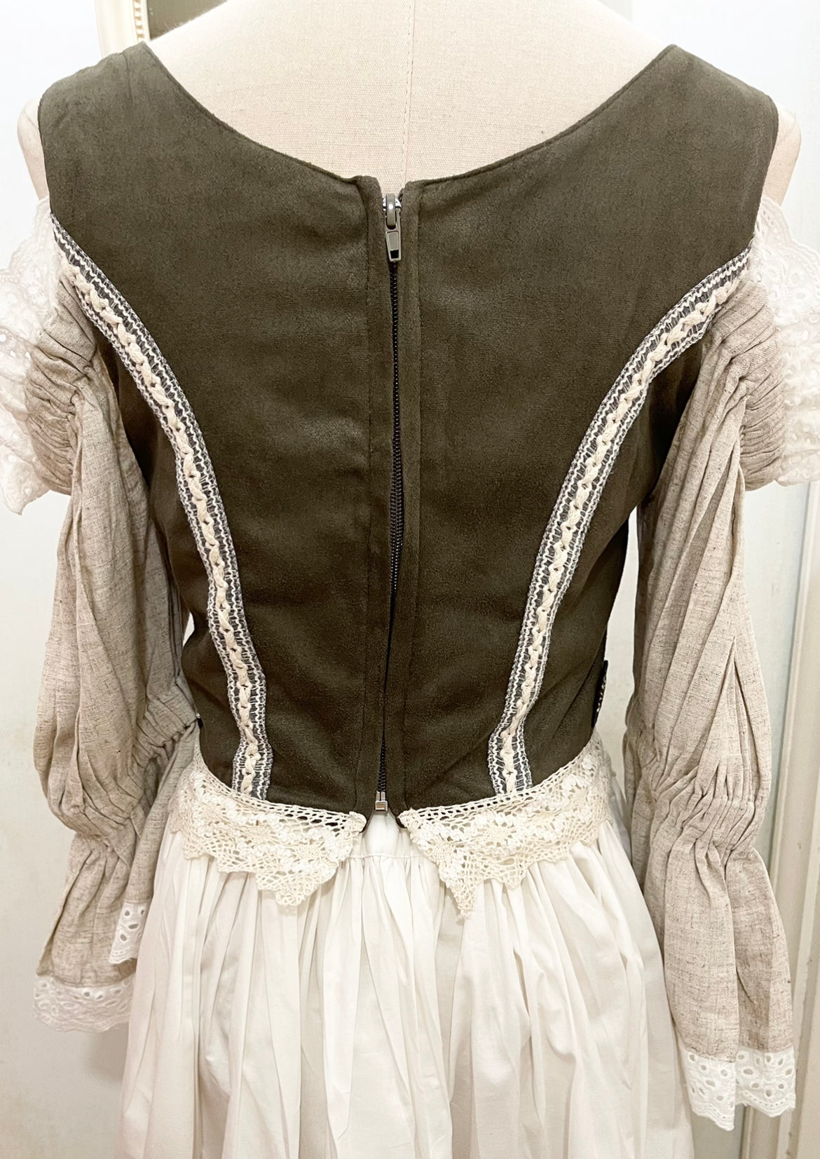 Pirates of Caribbean Top