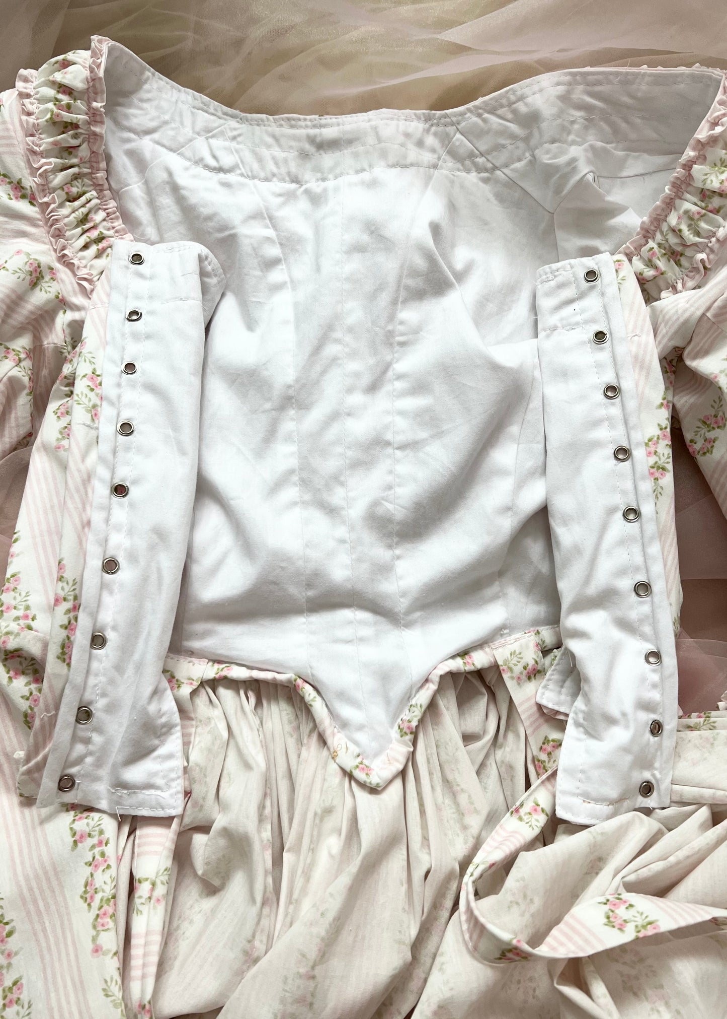 The porcelain gown