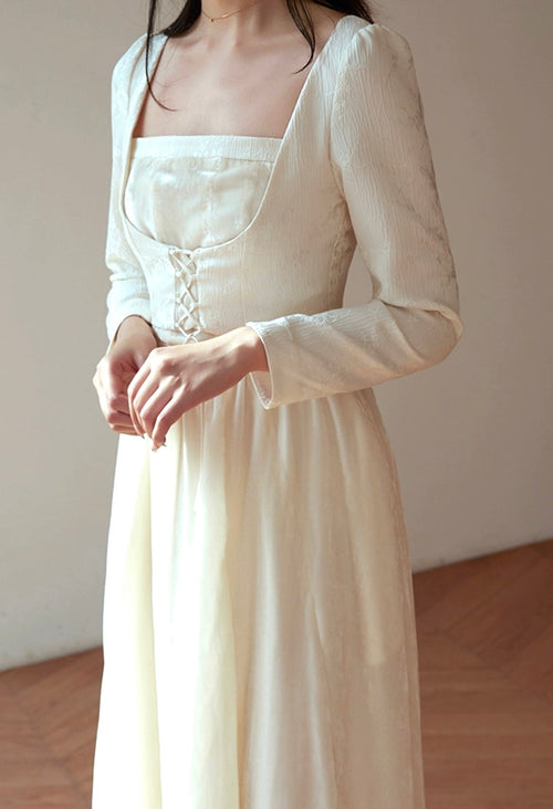 Elizabethan dress