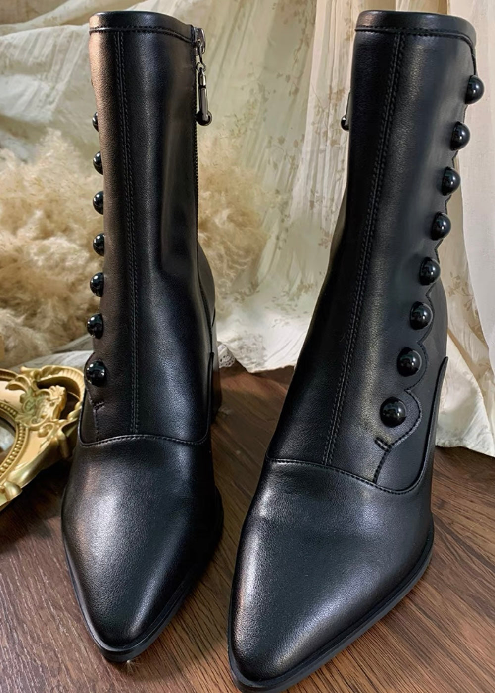 Victoria boots