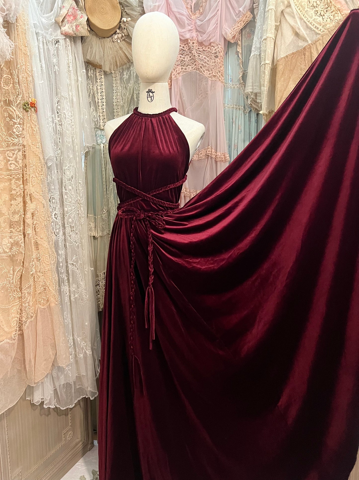 Rouge dress