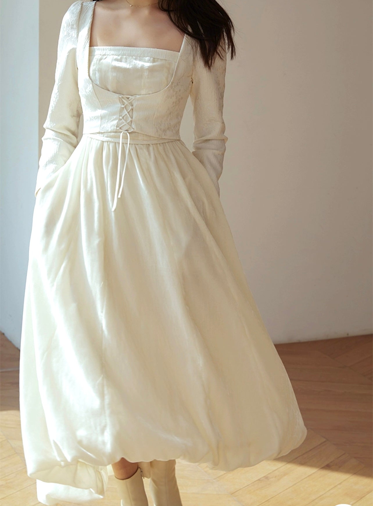 Elizabethan dress
