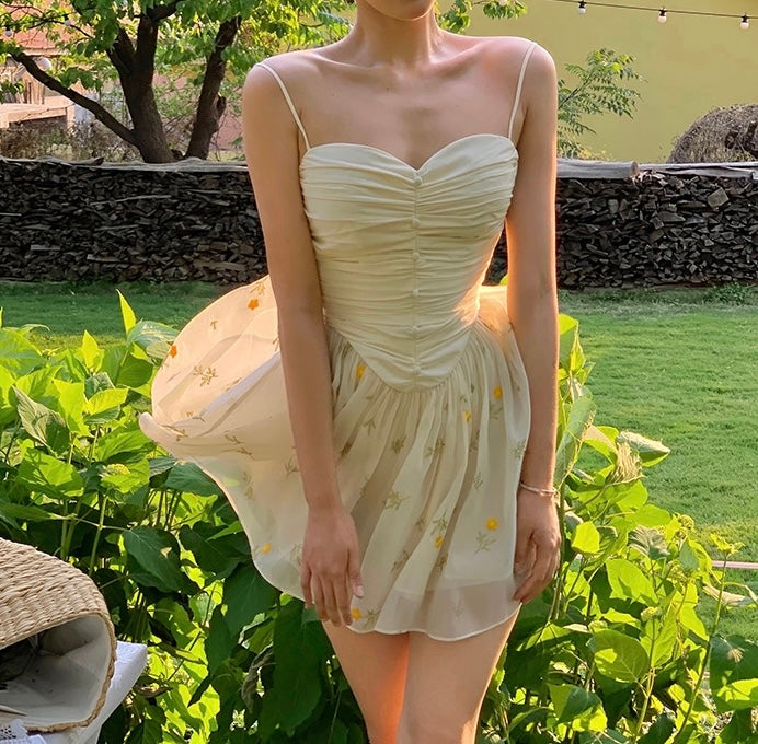Meadow daisy dress