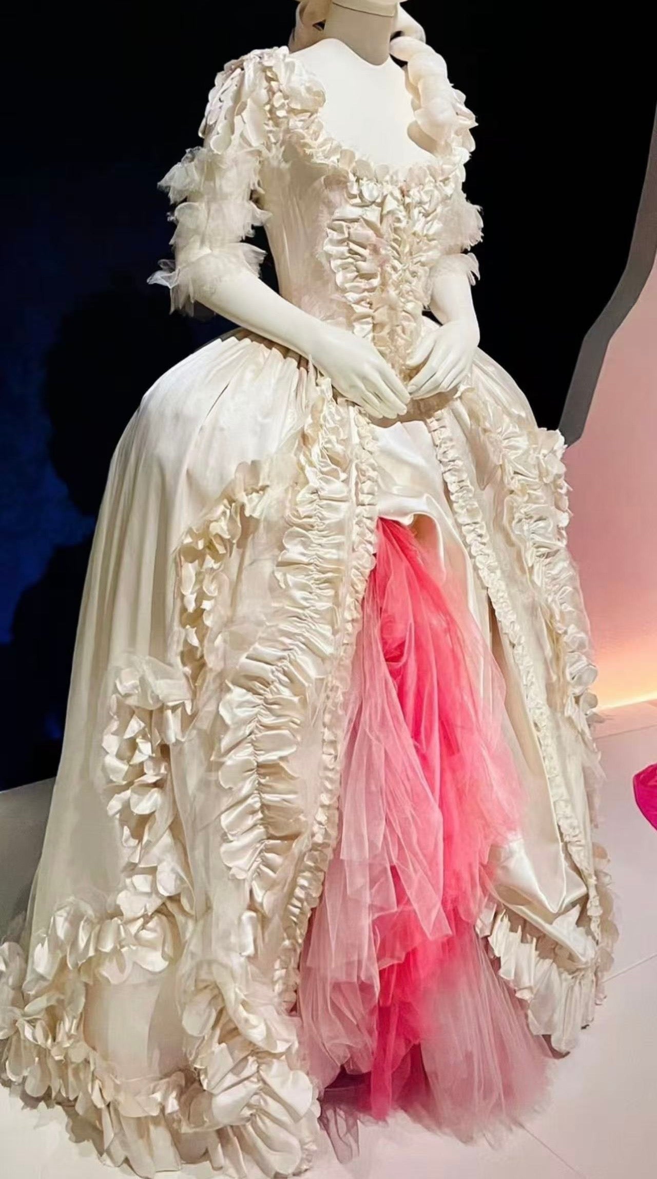Let them eat cake gown 🎂🎀🦢