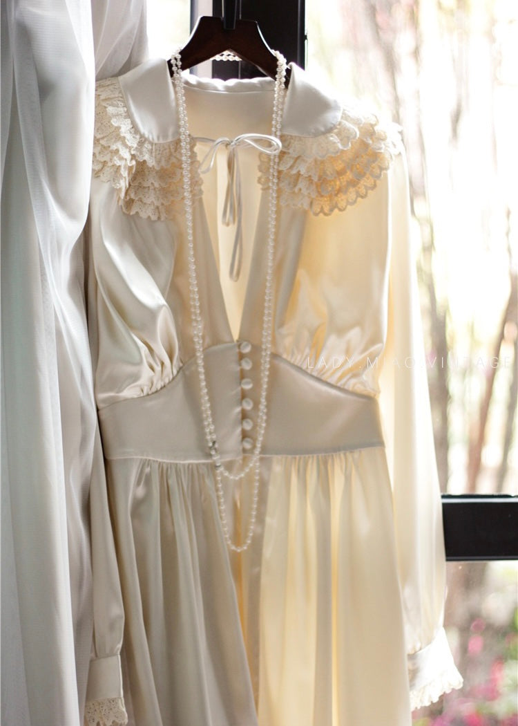 Amour Peignoir