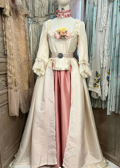 The porcelain gown