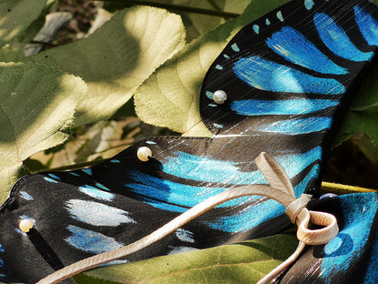 Butterfly garden collar