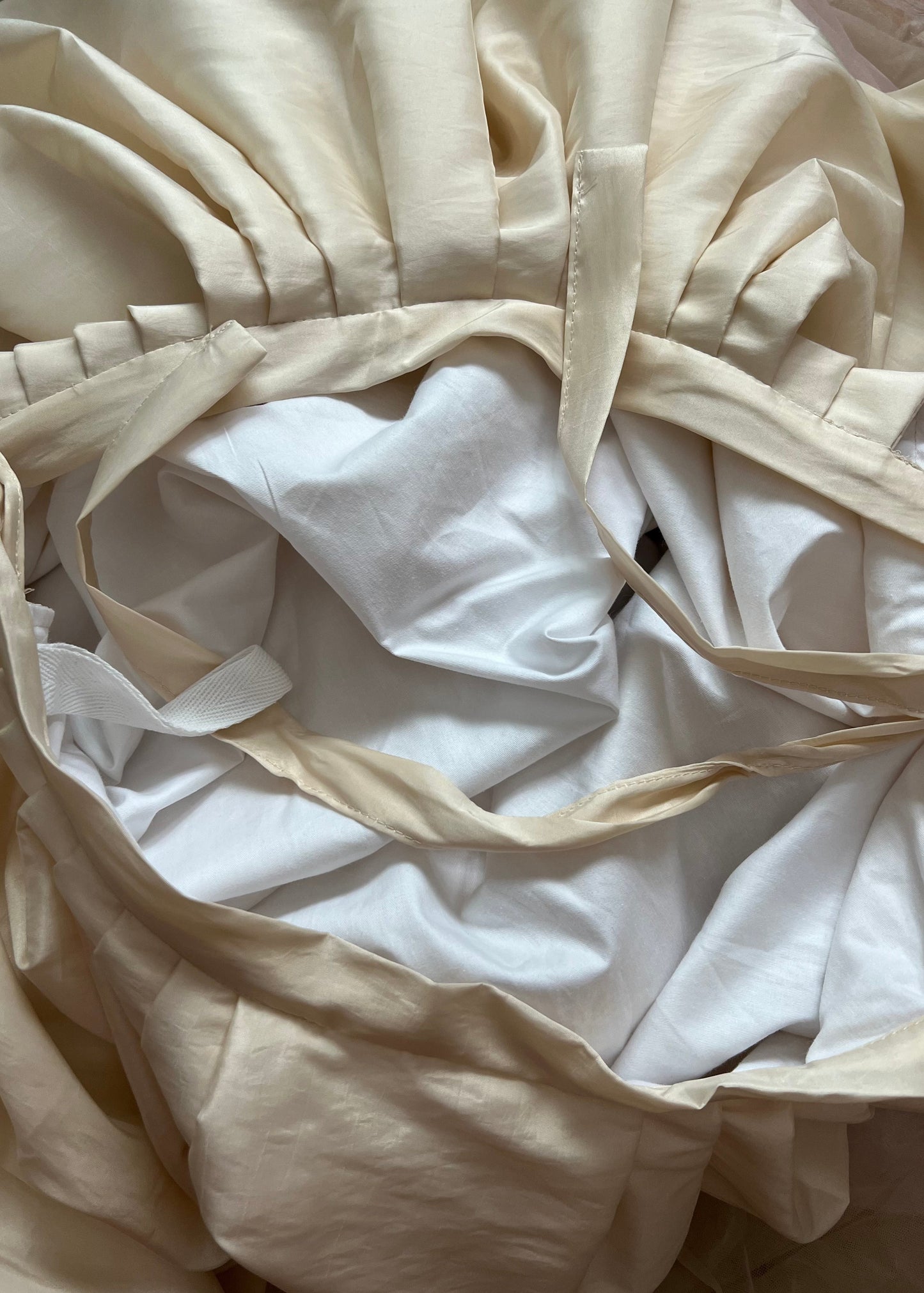 The porcelain gown