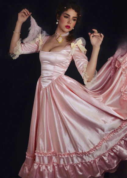 Royal thé with Marie dress