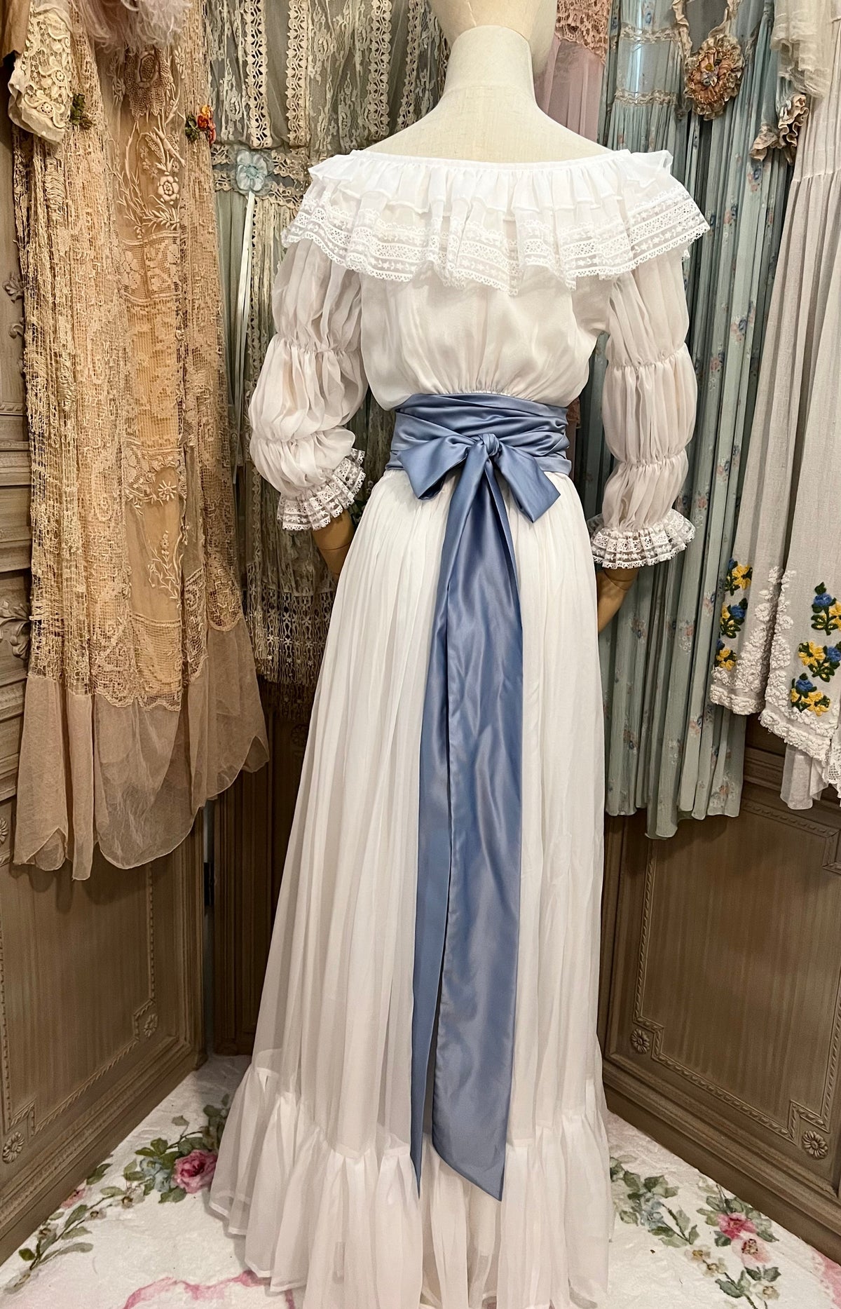 Chemise a la Reine