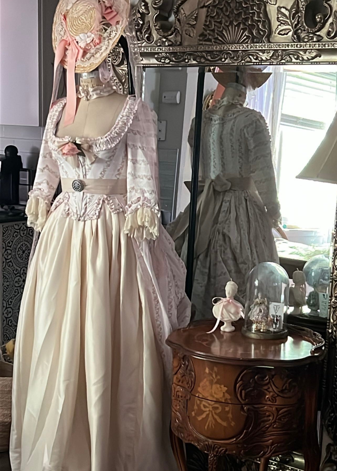 The porcelain gown