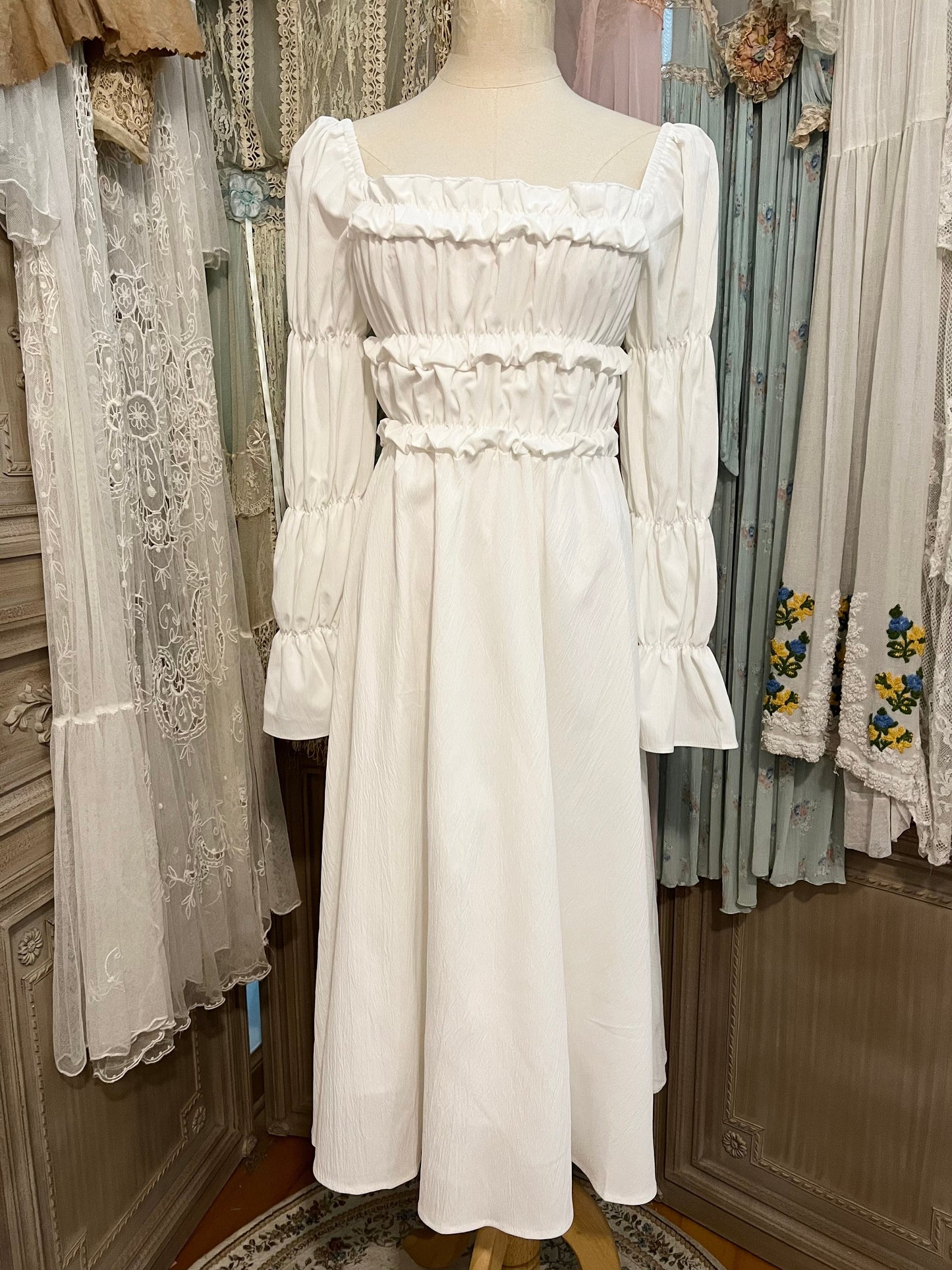 Floating clouds ruched dress