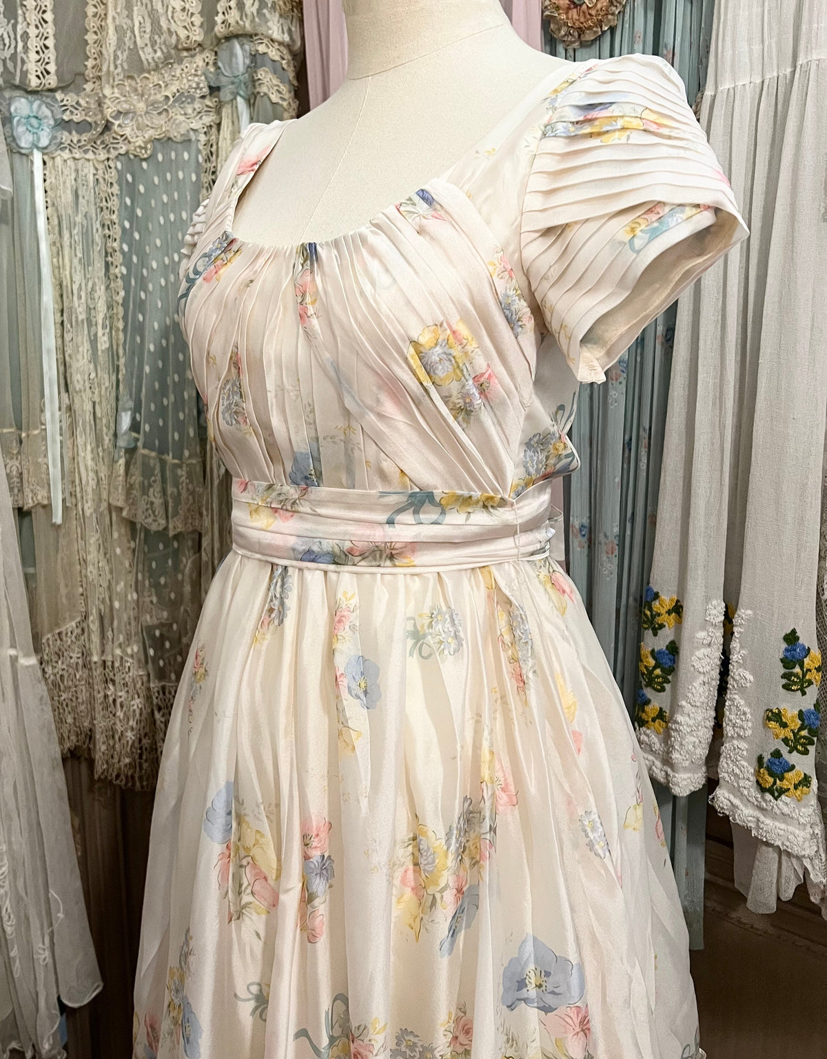 Rhythm of the fairy dress