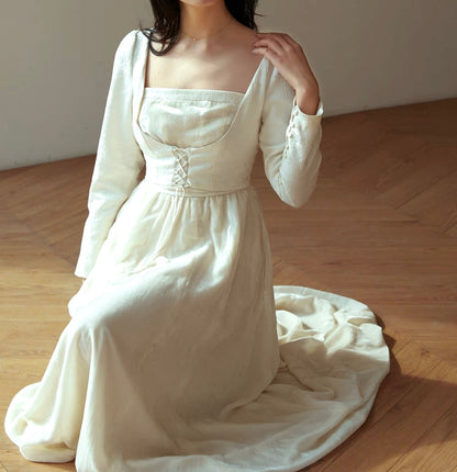 Elizabethan dress