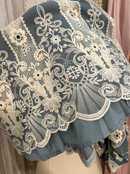 Silhouette romance dress