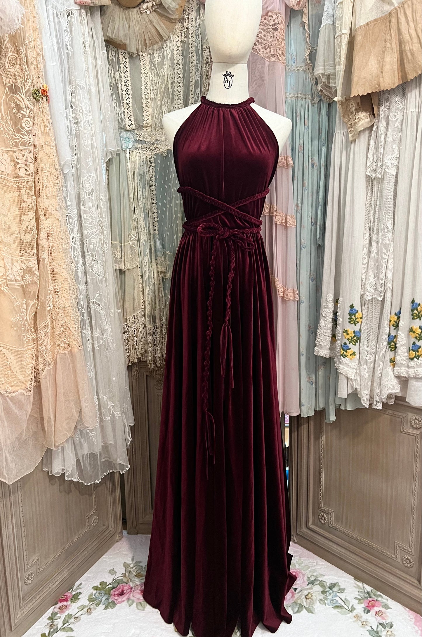 Rouge dress