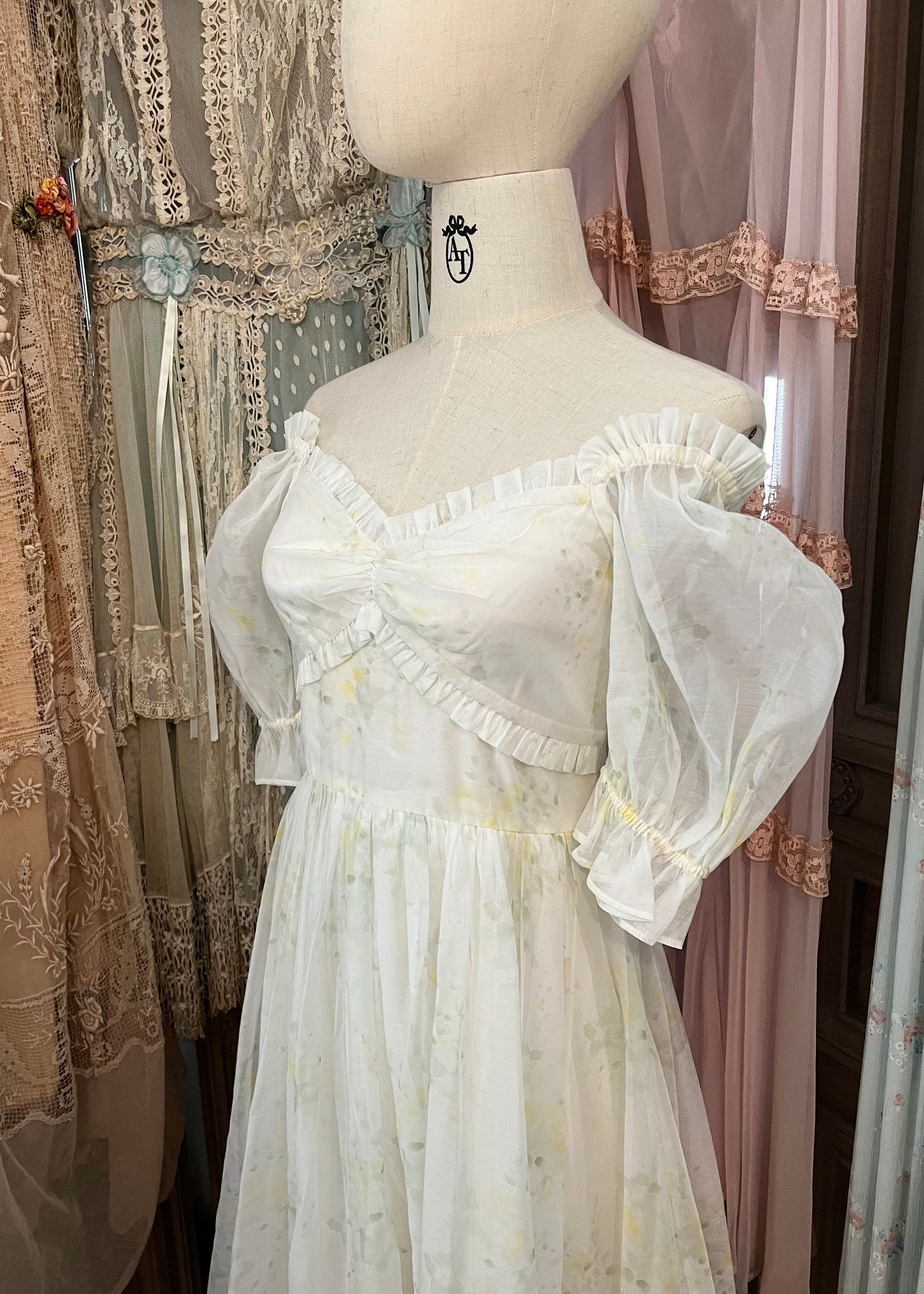 Honey flower dress