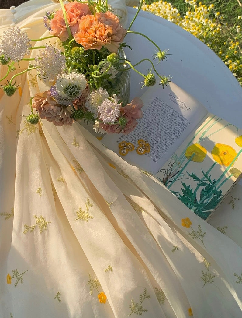 Meadow daisy dress