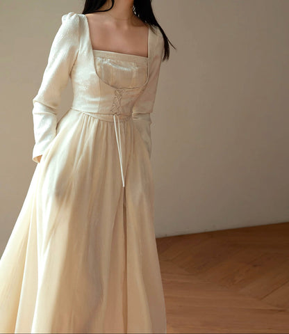Elizabethan dress