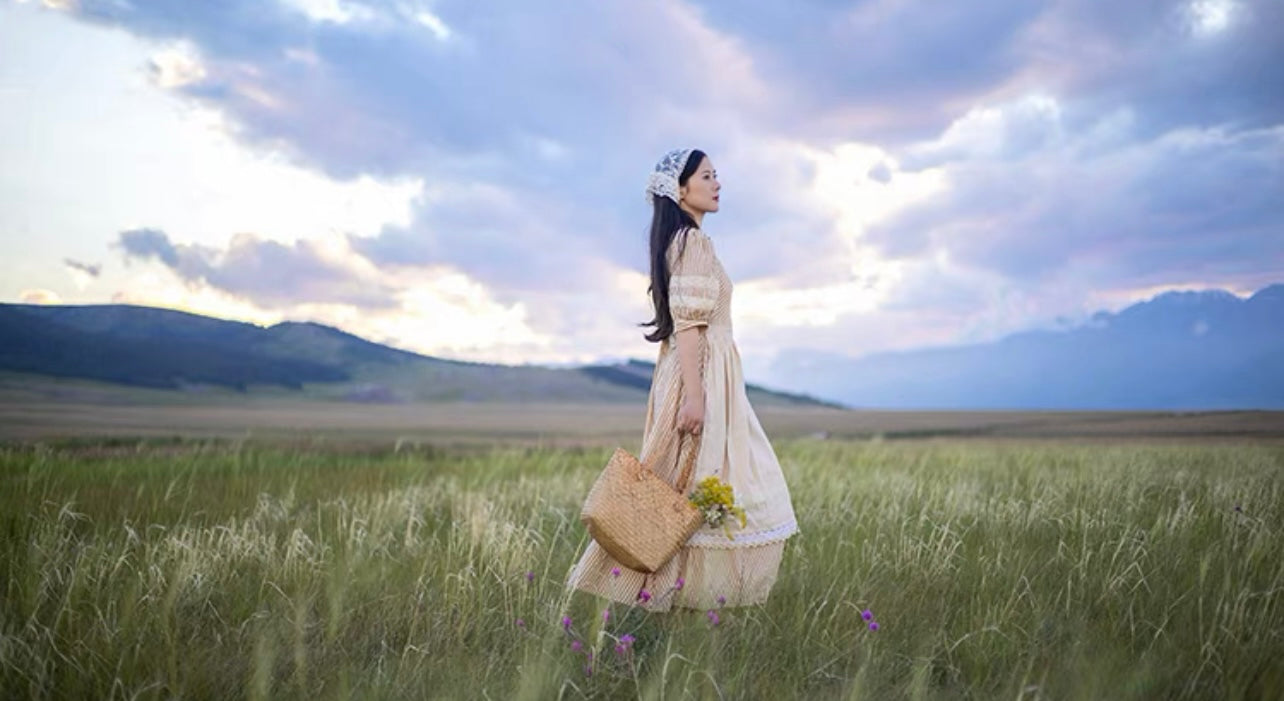 Natural voyage dress