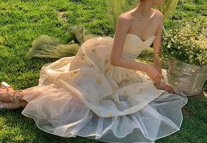 Meadow daisy dress