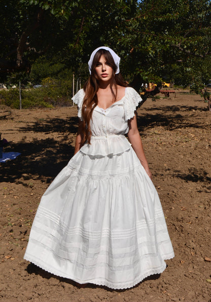 A walk in the clouds skirt