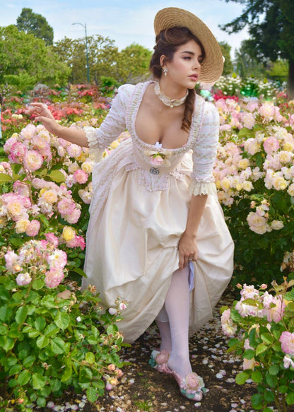 The porcelain gown