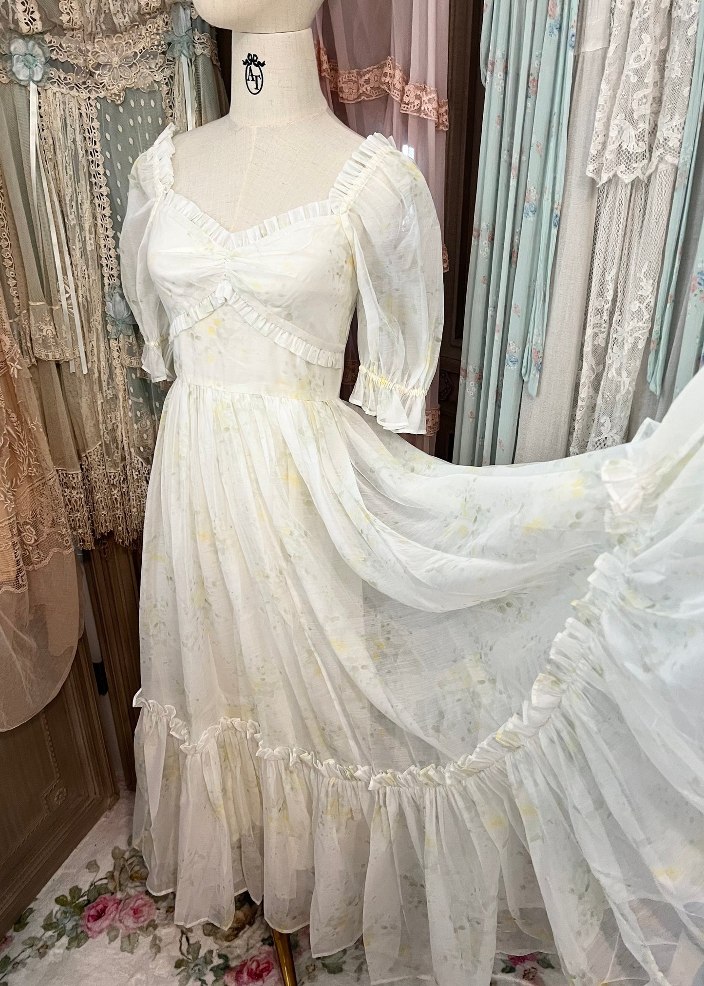 Honey flower dress