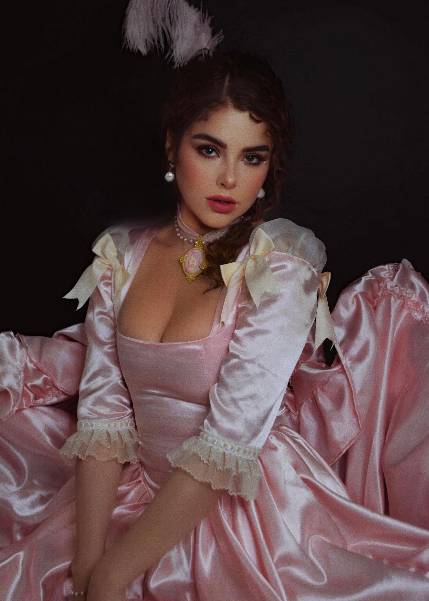 Royal thé with Marie dress