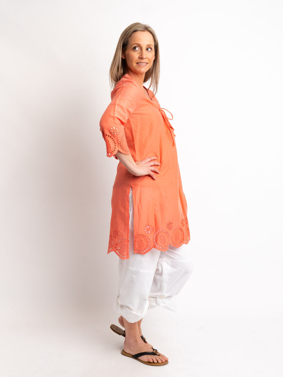 Broderie Anglais Top in Peach