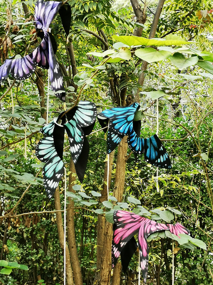 Butterfly garden collar