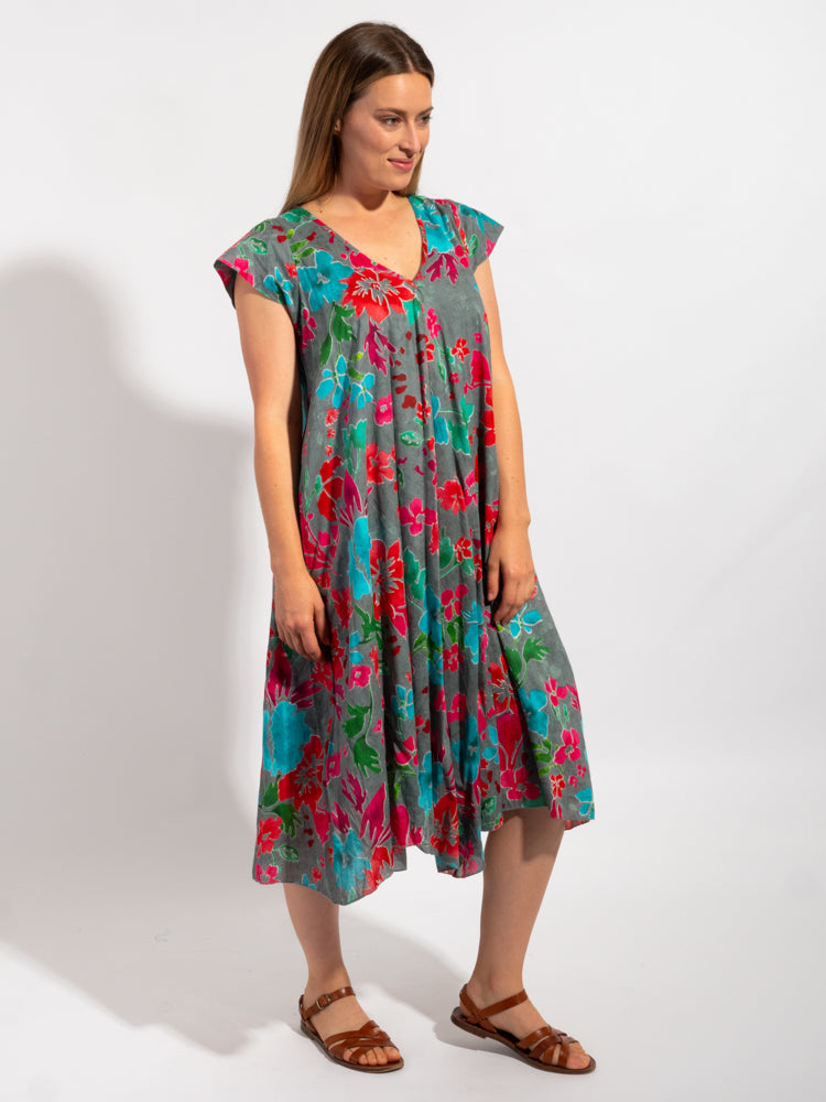 Maheno Dress in Grey Red Floral