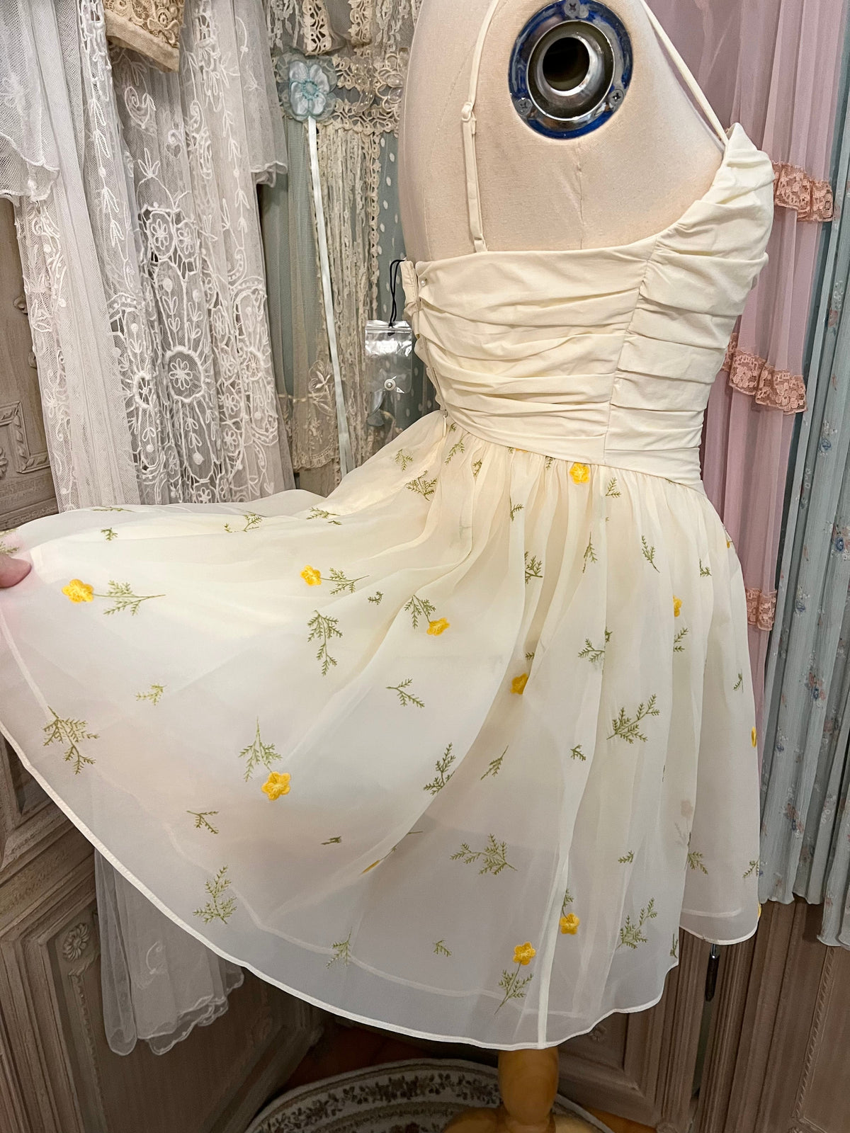 Meadow daisy dress