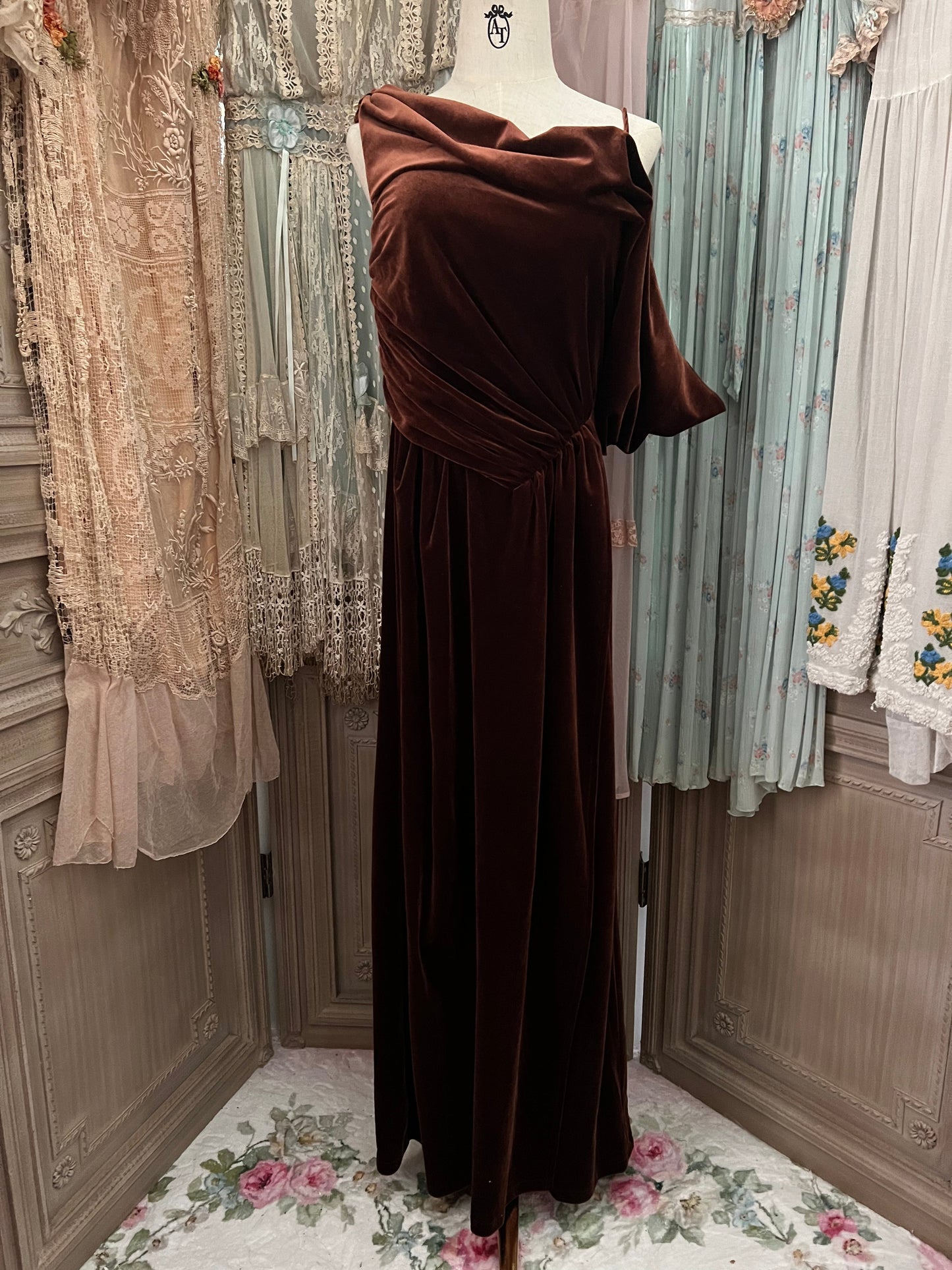 Venus dress