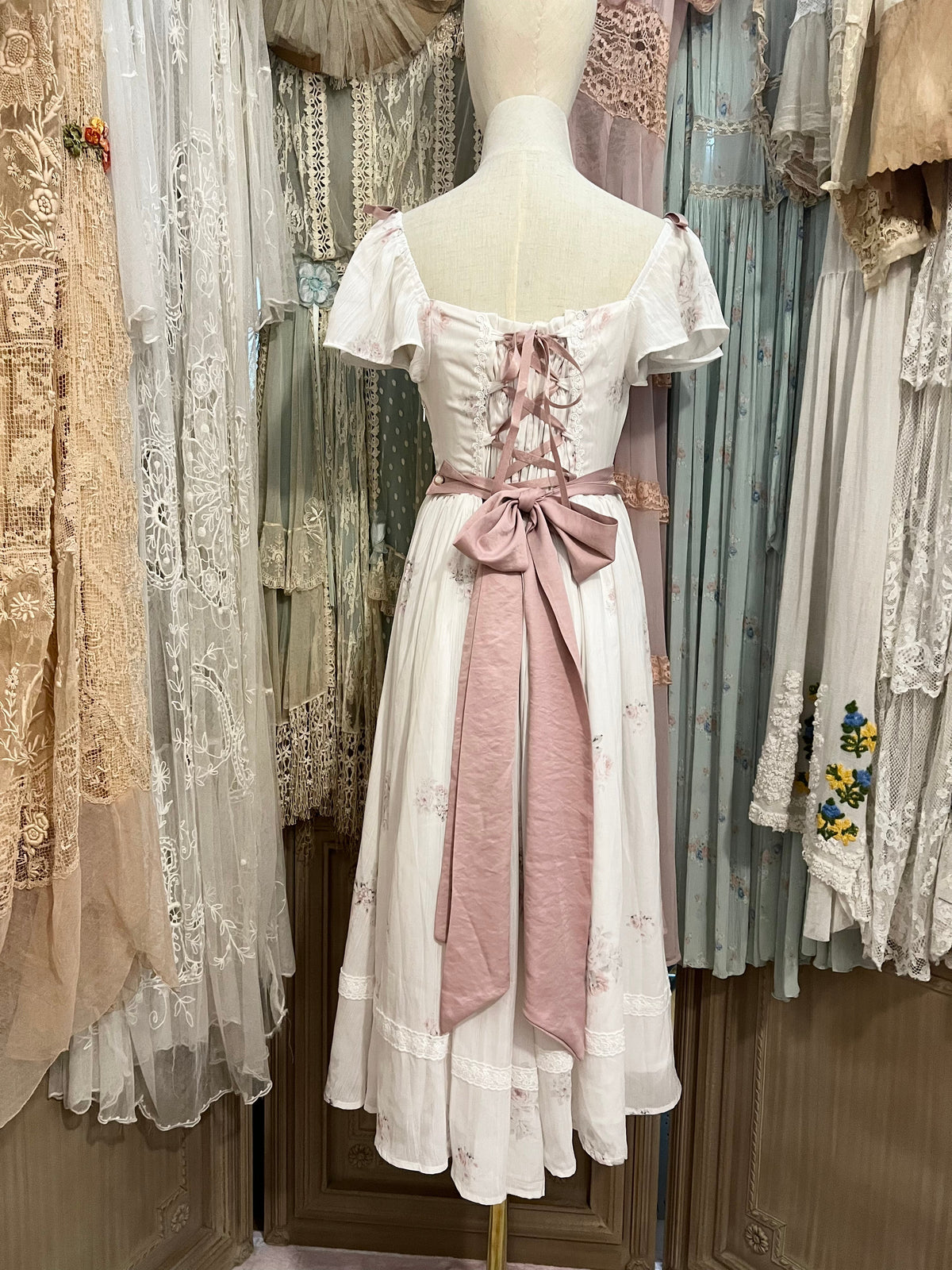 The flower note dress