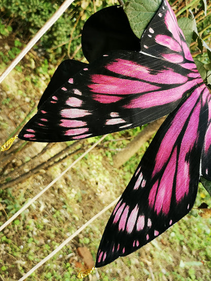 Butterfly garden collar