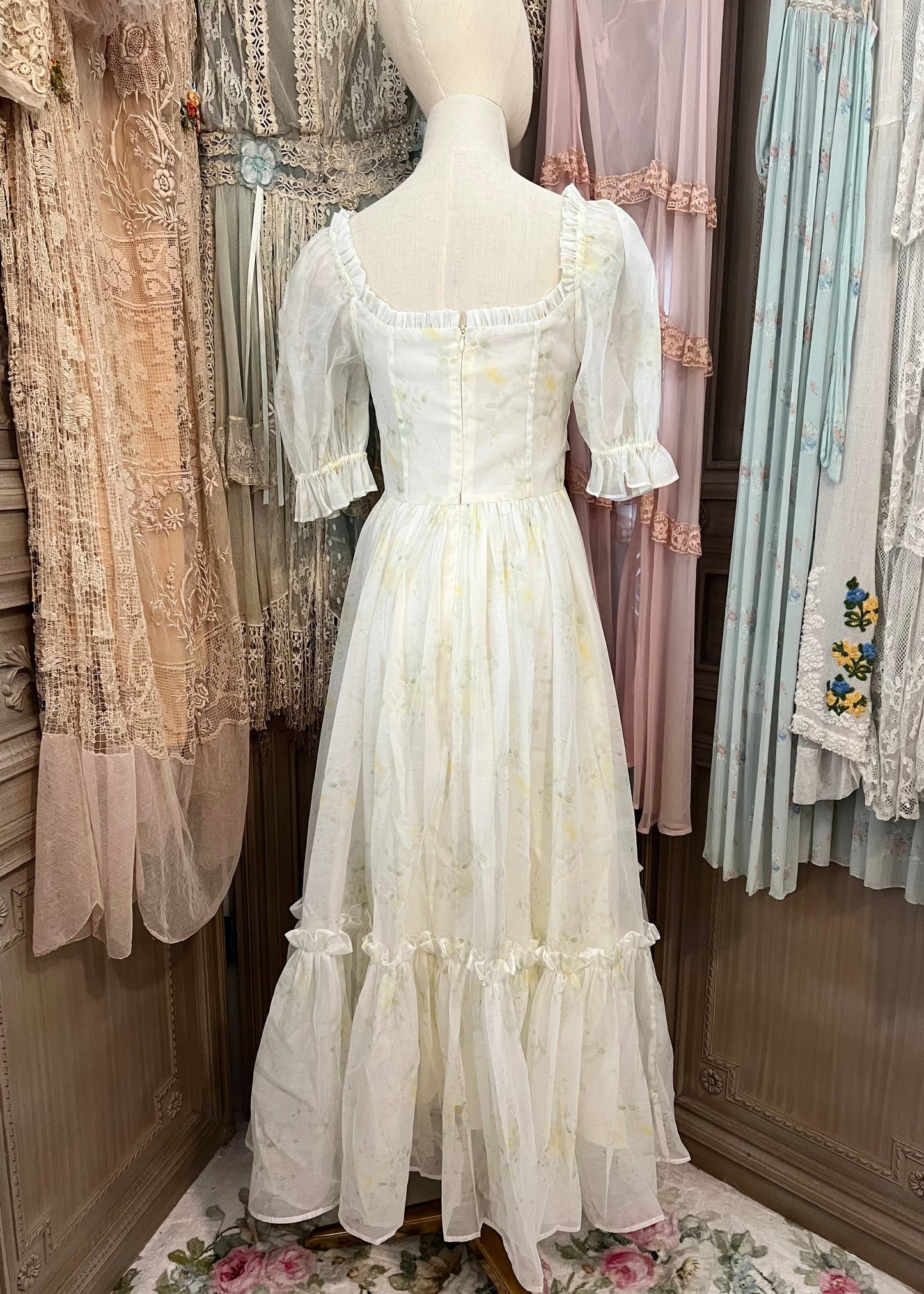 Honey flower dress
