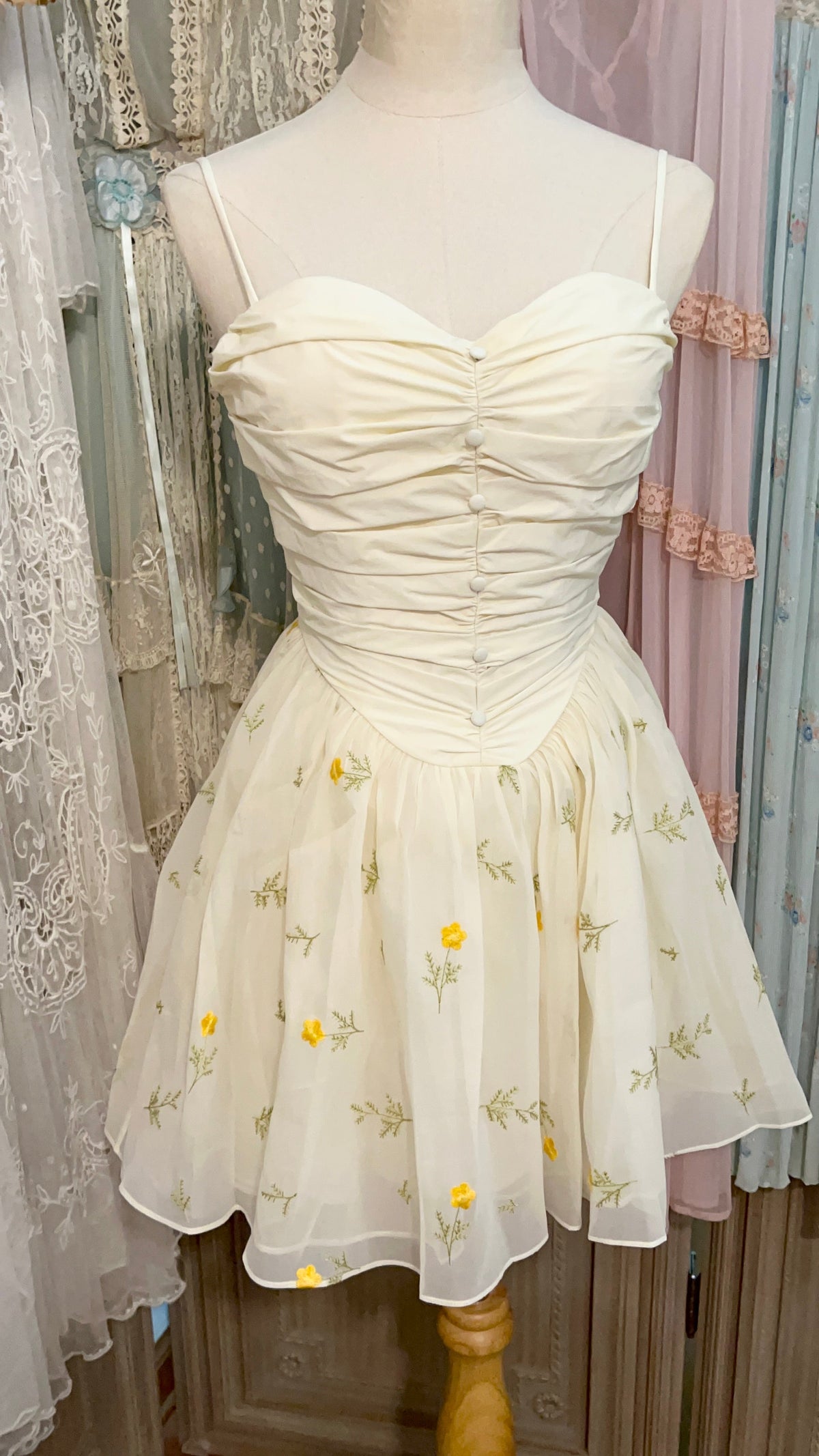 Meadow daisy dress