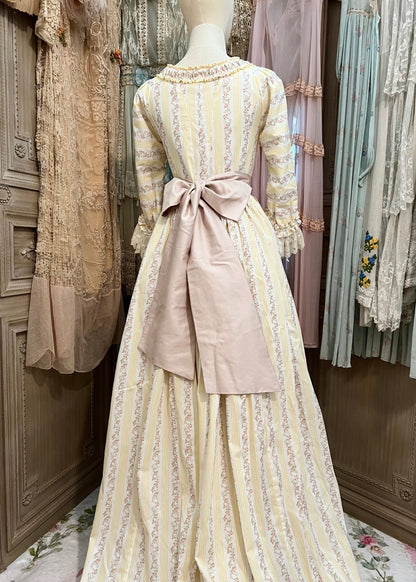 The porcelain gown