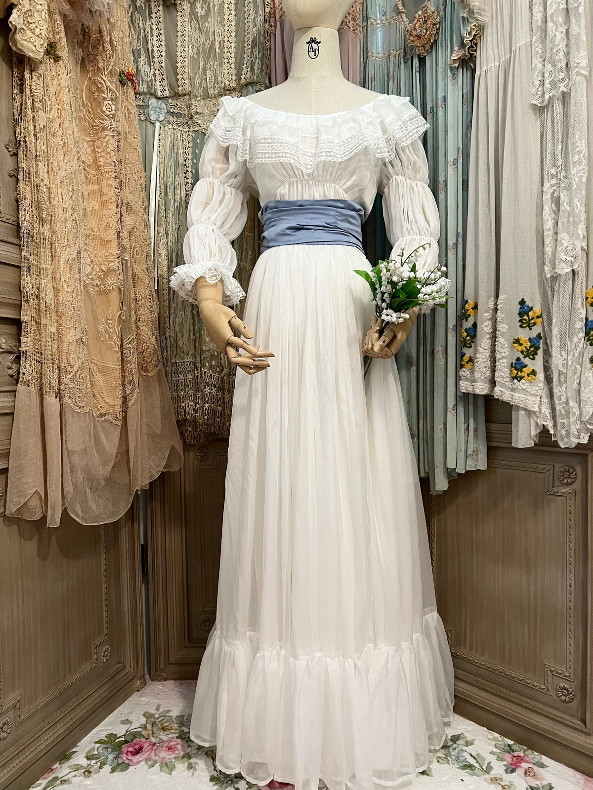 Chemise a la Reine