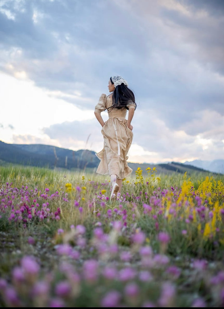 Natural voyage dress