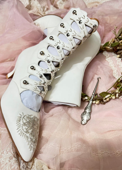 Antoinette historique boots ✨🎀🕊