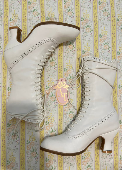 Victorian romance boots (new added colors)