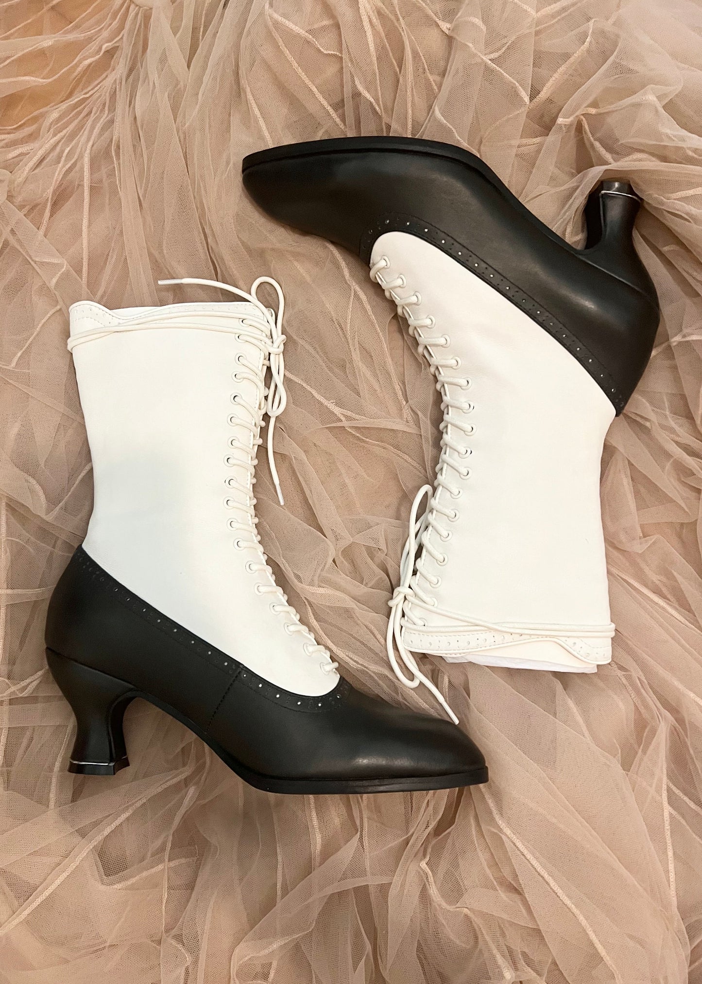 Victorian romance boots (new added colors)