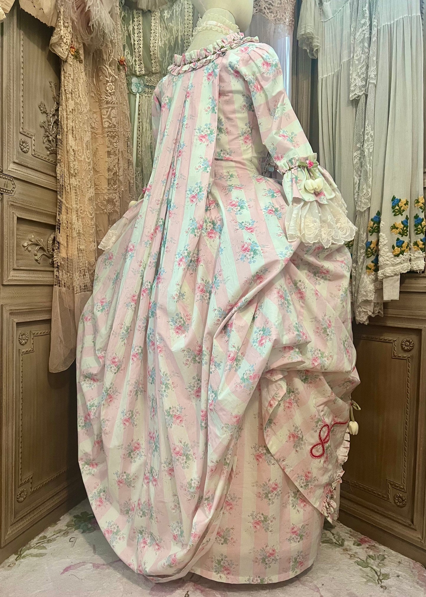 Fête Galantes Gown 🎀