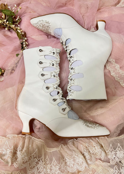 Antoinette historique boots ✨🎀🕊
