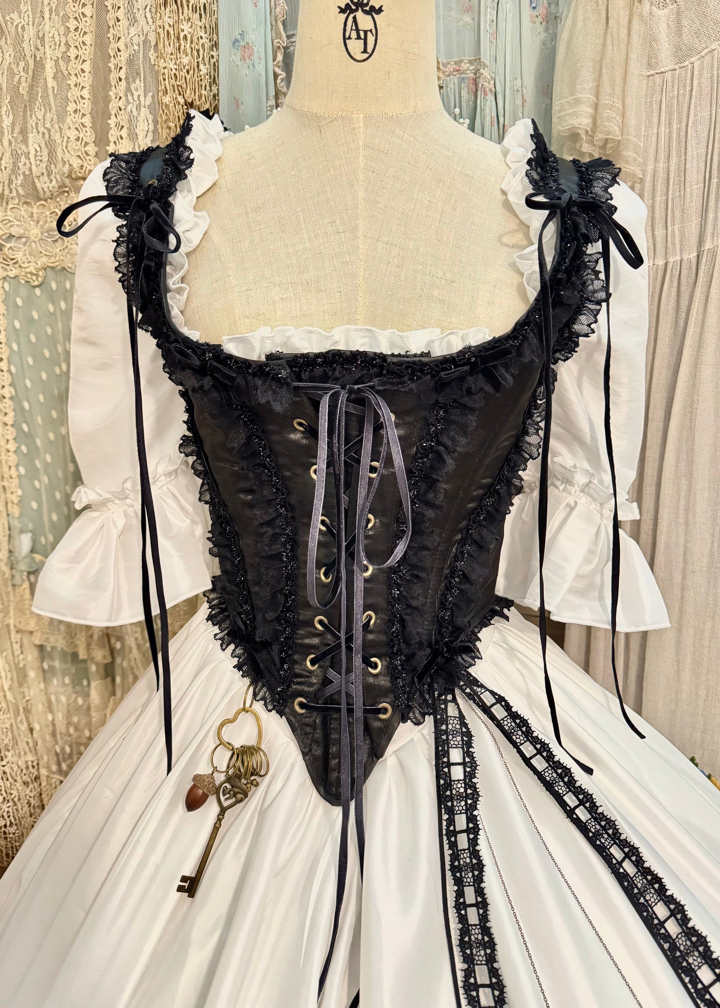 Châtelaine corset