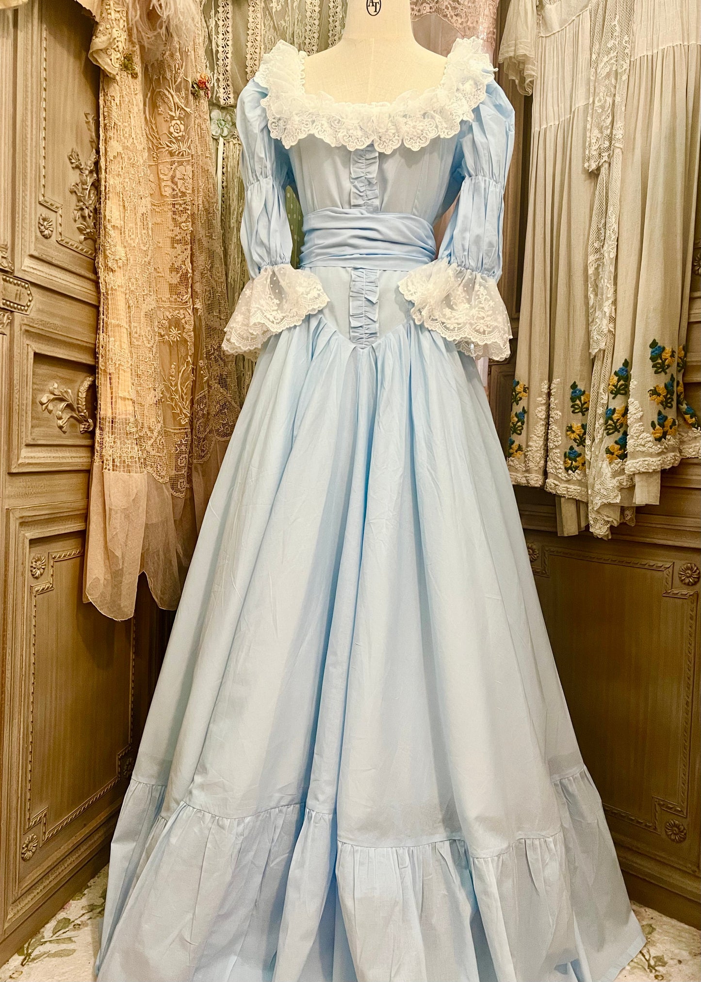 Rococo Cinderella Dress 💎